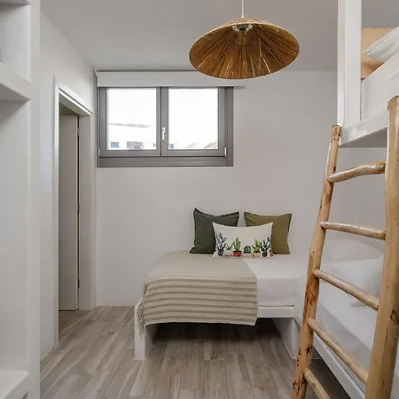 Karla, Beachside Bliss In Ferienhaus