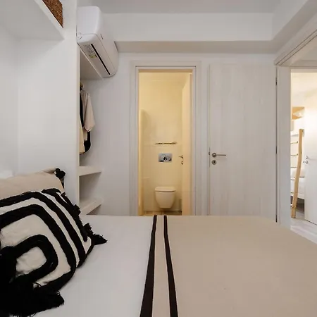 Karla, Beachside Bliss In Agios Prokopios (Naxos)