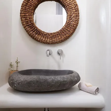 Karla, Beachside Bliss In * Agios Prokopios (Naxos)