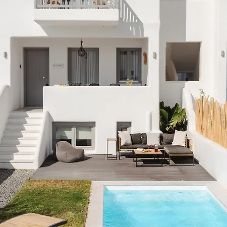 Karla, Beachside Bliss In * Agios Prokopios (Naxos)